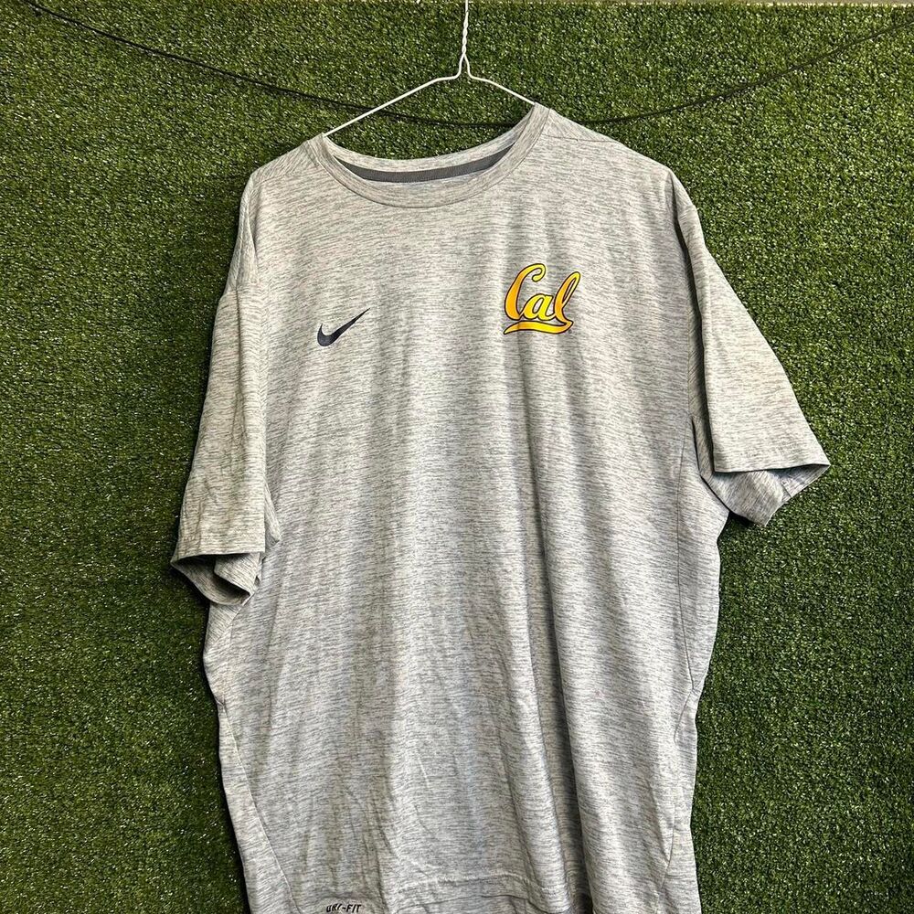 Nike Men's T-shirt